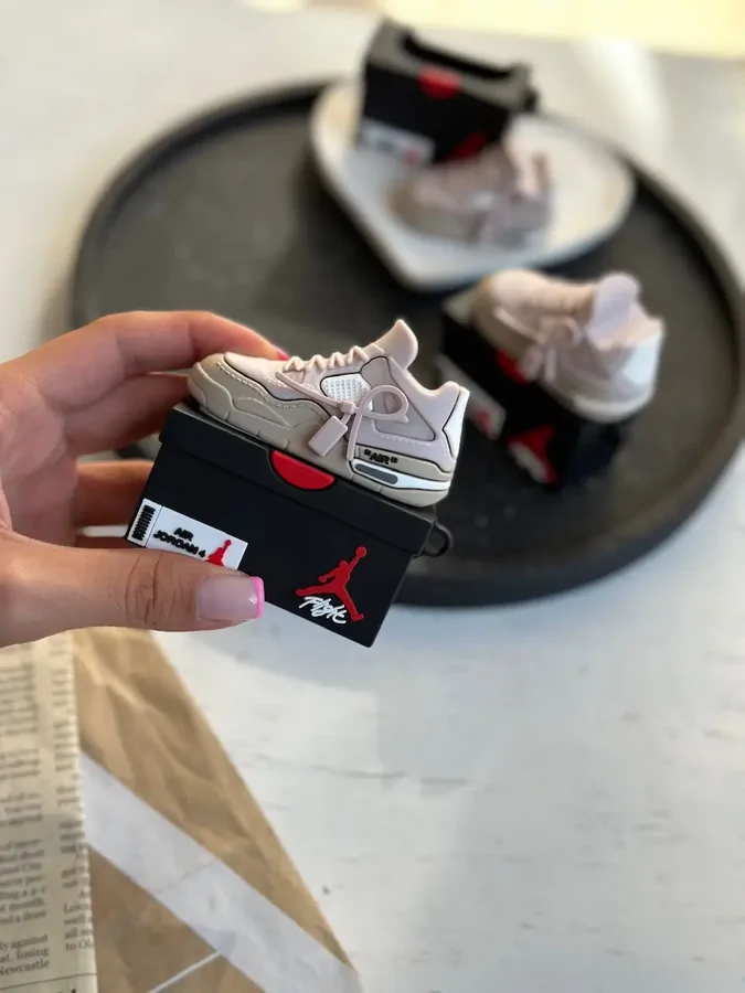 3316fb کاور ایرپاد سیلیکونی Nike Air Jordan (کدa0034) - تصویر 1