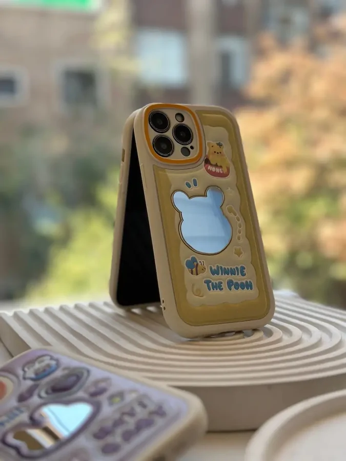 f65e33 قاب Pooh چرمی برجسته آینه دار (کدC1355) - تصویر 1