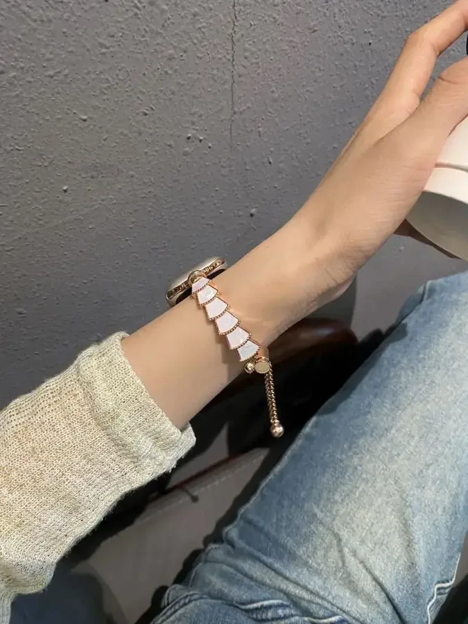 b4dc48 بند اپل واچ Luxury Pearl Chain (کدw5068) - تصویر 1