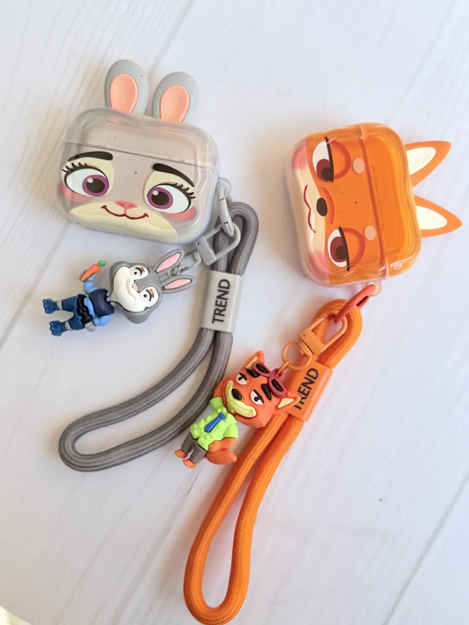 05954d کاور ایرپاد Zootopia با آویز (کدa0339) - تصویر 1